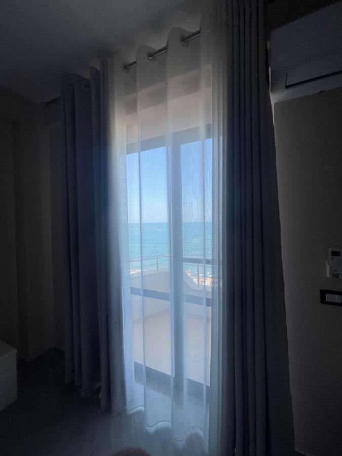 Hotel Ferrara Durres Exterior photo