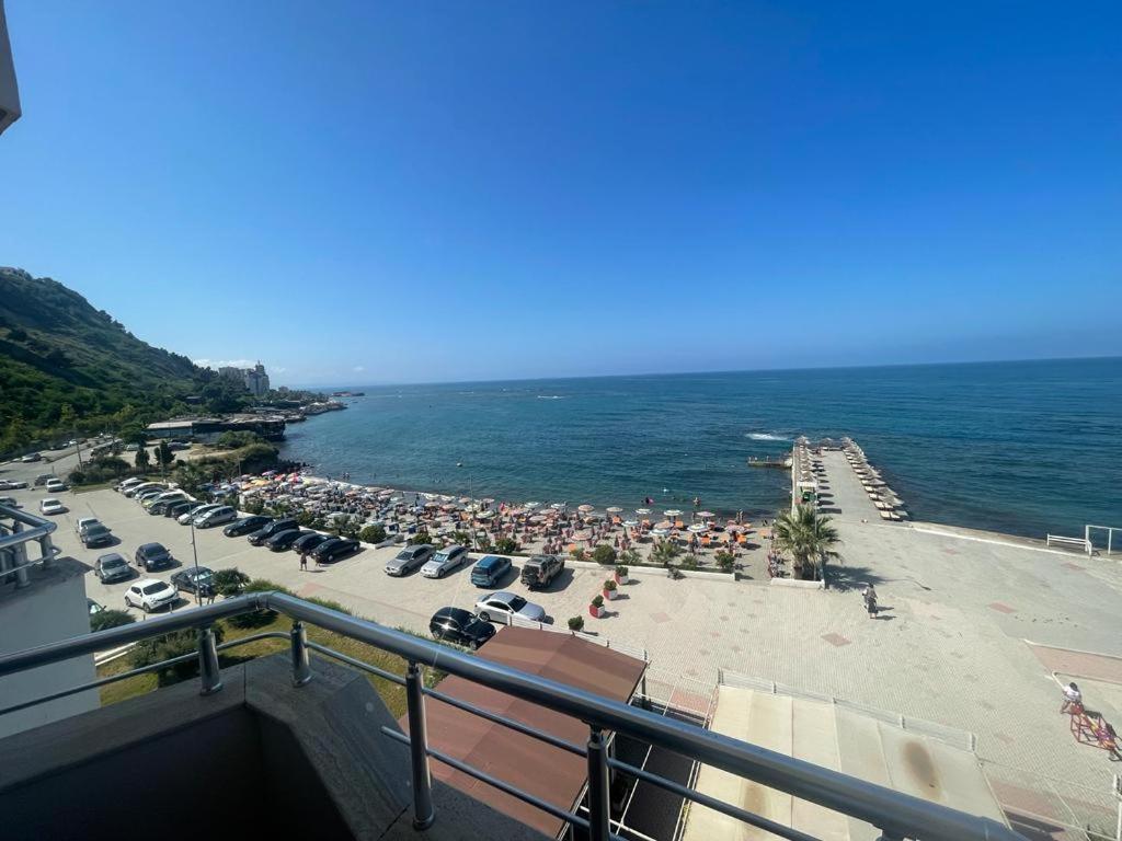 Hotel Ferrara Durres Exterior photo