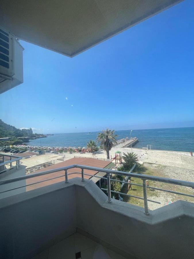 Hotel Ferrara Durres Exterior photo